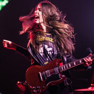 HAIM y Bastille presentan canción en conjunto 