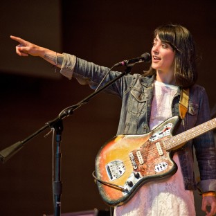 Sharon Van Etten comparte “Every Time the Sun Comes Up”