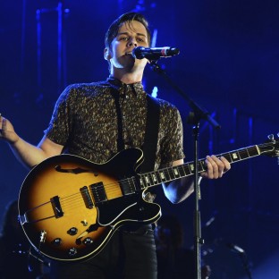 “Coming Of Age” primer sencillo de Supermodel