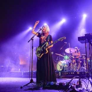 Escucha su nuevo disco 