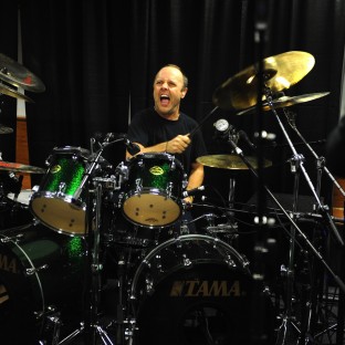 Lars Ulrich de Metallica se quejó de quienes critican al metal y al hard rock