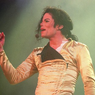 Michael Jackson es el artista que más dinero ha hecho después de su muerte