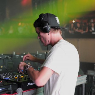 Trasladan al hospital a 36 personas durante concierto de Avicii 