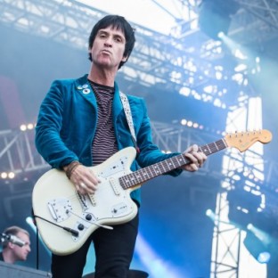Johnny Marr anuncia fecha de salida para su disco 'Playland'