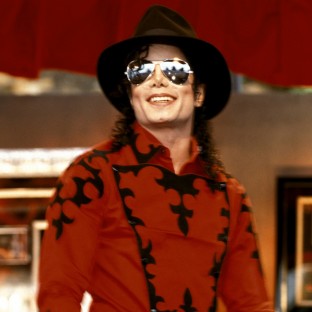 L.A. Reid confirma proyecto con Justin Bieber y Michael Jackson