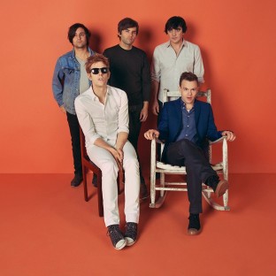 Spoon presenta 