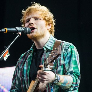 Ed Sheeran estrena un curioso videoclip para su canción 