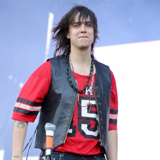 Julian Casablancas anuncia fecha para el lanzamiento de nuevo álbum 'Tyranny'